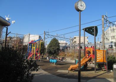 公園　池袋本町電車の見える公園（公園）まで397m