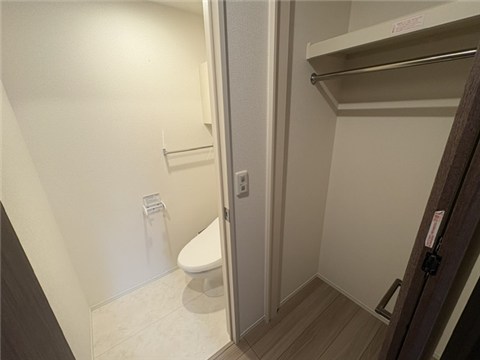 収納　廊下にも収納があります