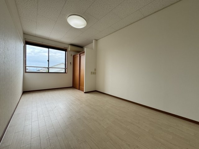 居室・リビング　居間です