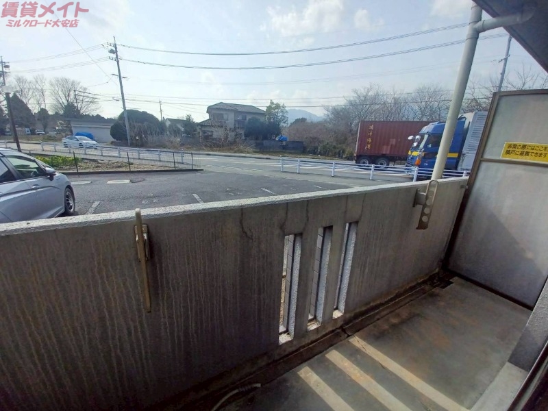 バルコニー　別部屋参考写真です
