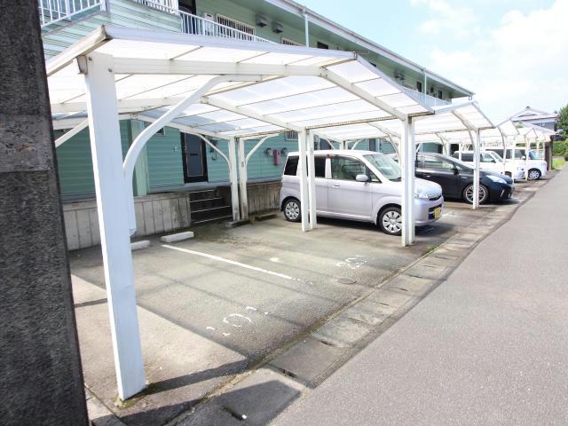 駐車場　駐車場