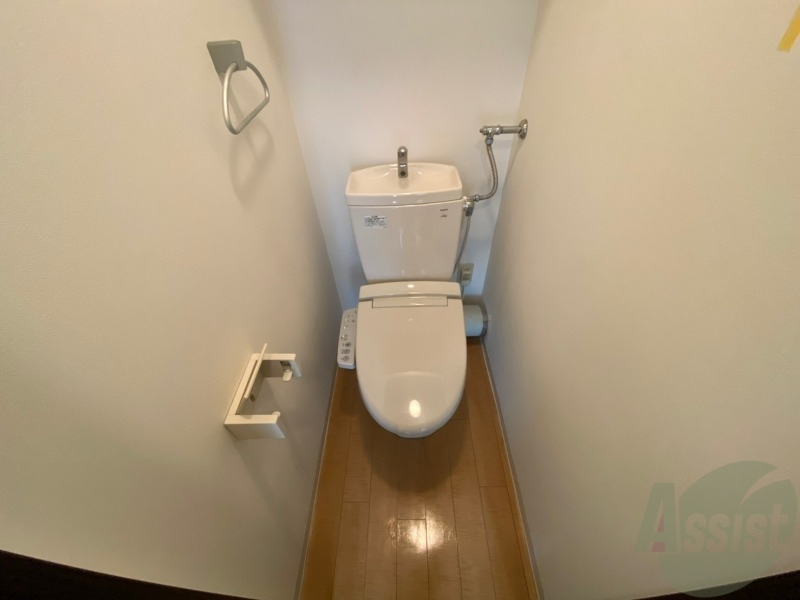 トイレ　トイレです。ウォシュレット付を探している方、おすすめです。