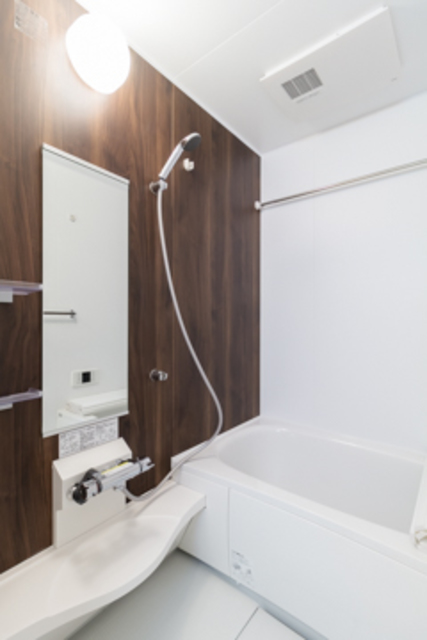 バス・シャワールーム　※写真は同タイプ住戸です。
