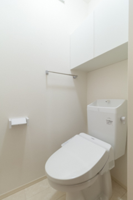 トイレ　※写真は同タイプ住戸です。