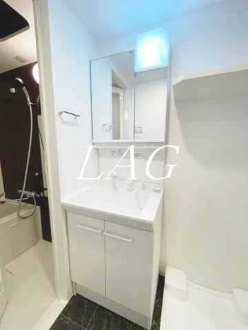 洗面設備　独立洗面台です。