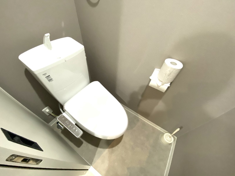 トイレ　冬場も安心の温水洗浄便座！
