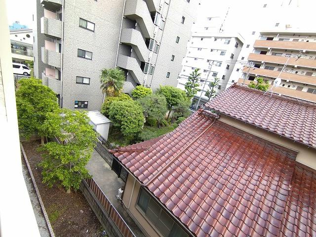 眺望　ベランダ側　３階から見た景観