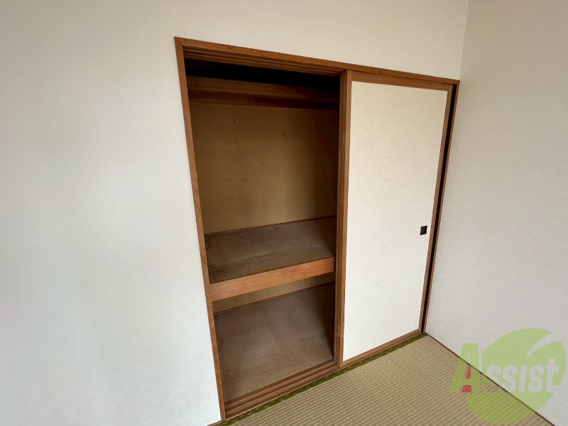 収納　こちらは収納です。物をしまう事ができますね！