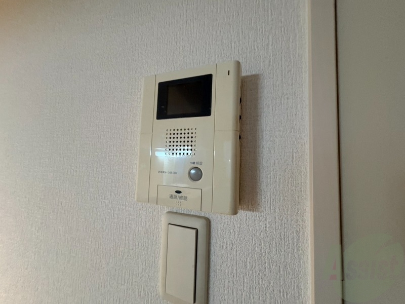 セキュリティ　ＴＶモニター付インターホンです。来客者の顔が見えるので安心！