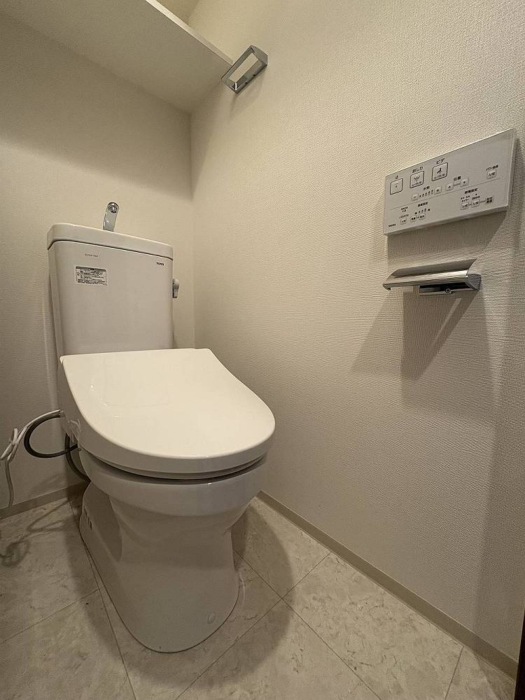 トイレ　シンプルで使いやすいトイレです
