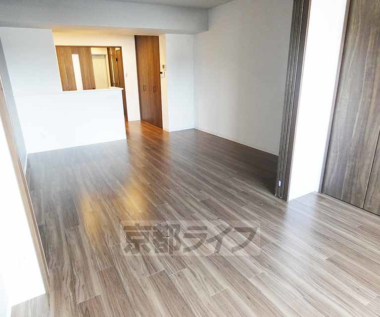 居室・リビング　広いお部屋です。