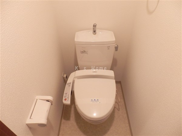 トイレ　ウォシュレット付