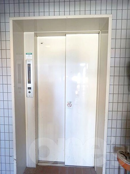 エントランス　くじらのゼロ賃貸は＼仲介手数料0円×初期費用最安×全国対応／