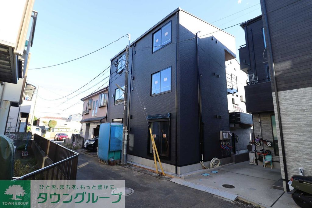 エントランス　駐車場