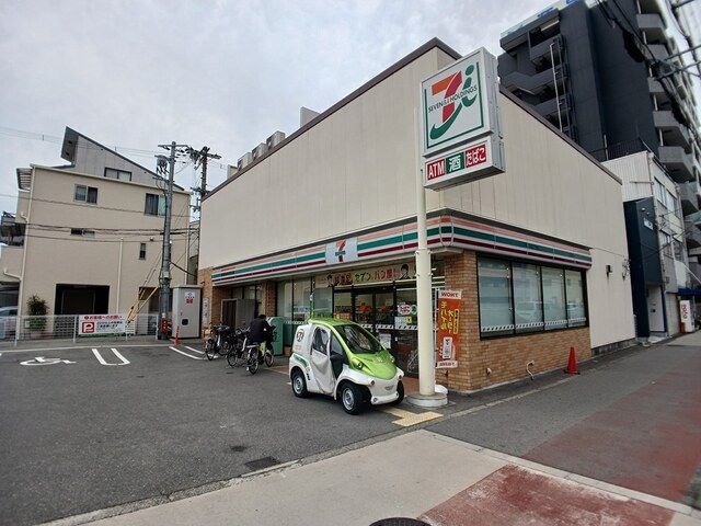 コンビニ　セブンイレブン　大阪中本5丁目（コンビニ）まで300m