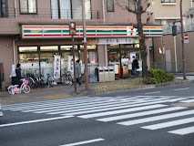 コンビニ　セブンイレブン 板橋大原町店（コンビニ）まで321m
