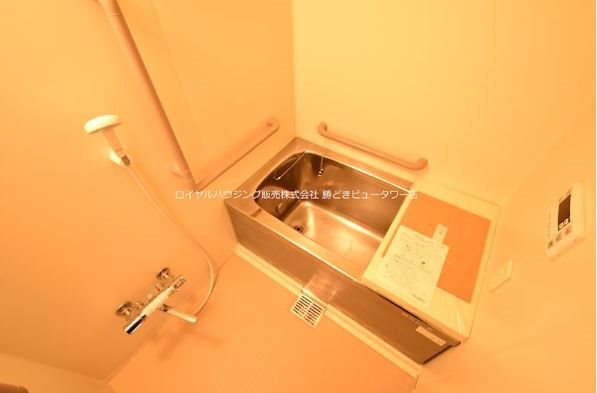 バス・シャワールーム　別部屋参考写真