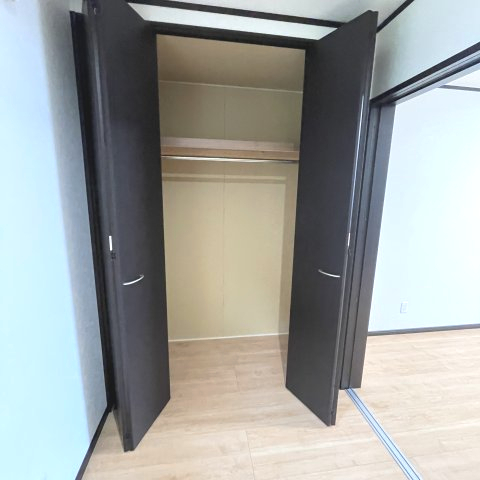 プチメゾン日の出Bの内装写真