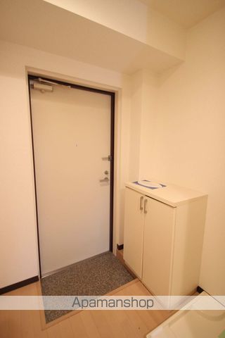 ＪＲ総武線 船橋駅 徒歩16分 9階建 築18年の玄関写真