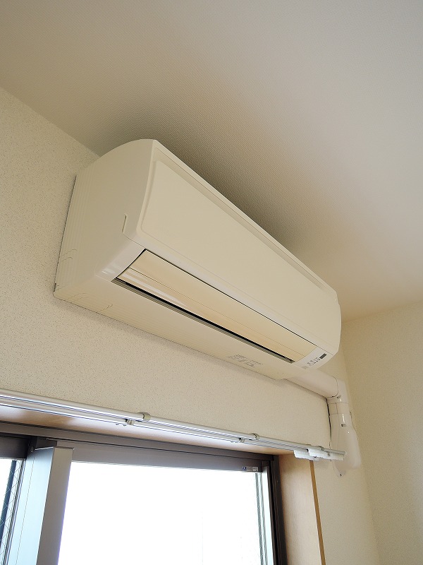その他設備　●　　エアコン
