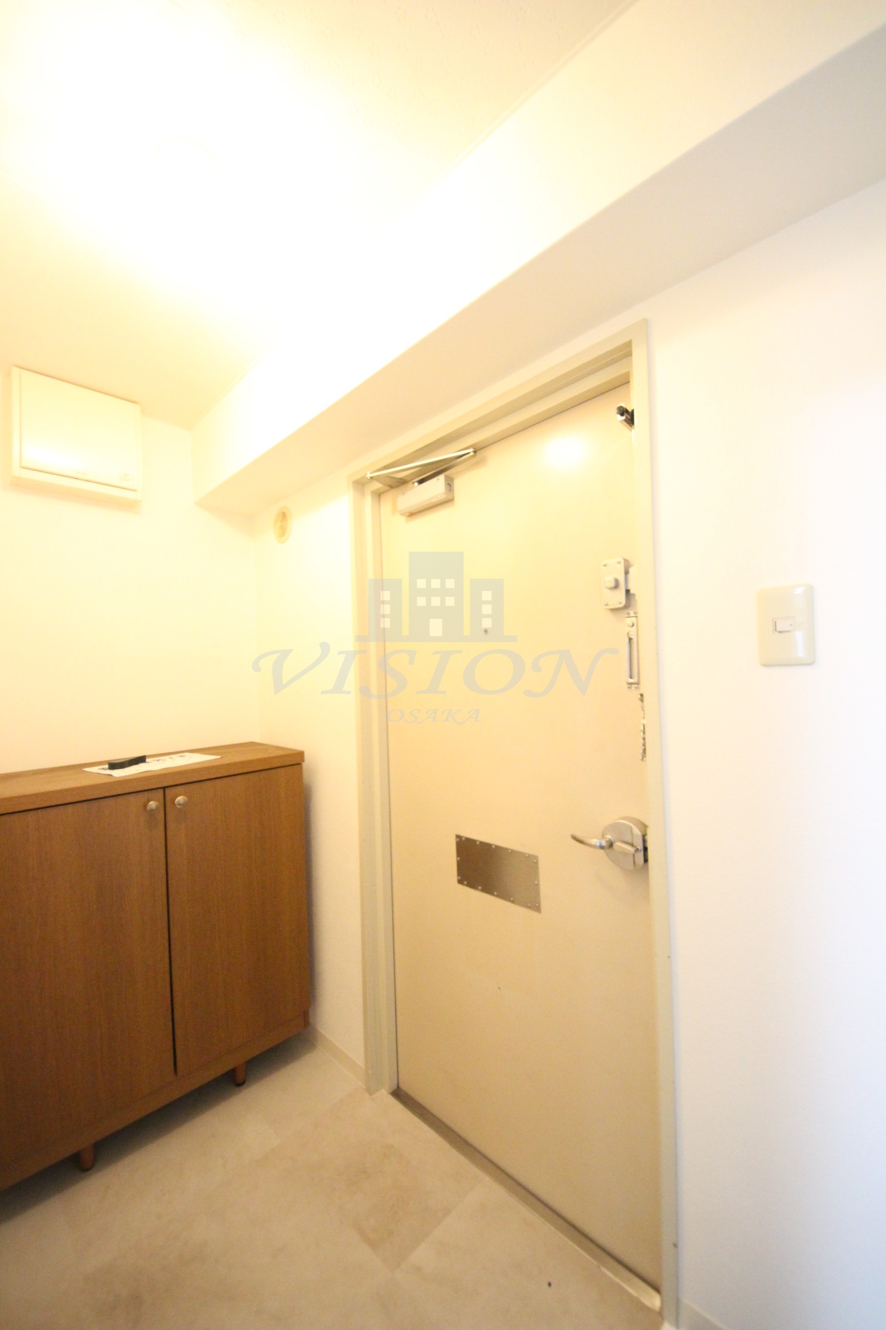 玄関　写真は別タイプのお部屋のものです。