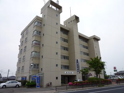 新潟市西区浦山のマンションの建物外観