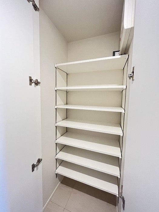 玄関　シューズインクローゼット