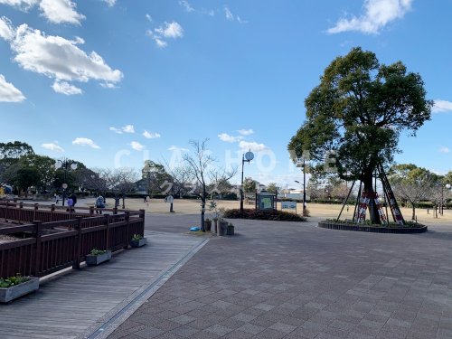 【刈谷市高須町のマンションの公園】