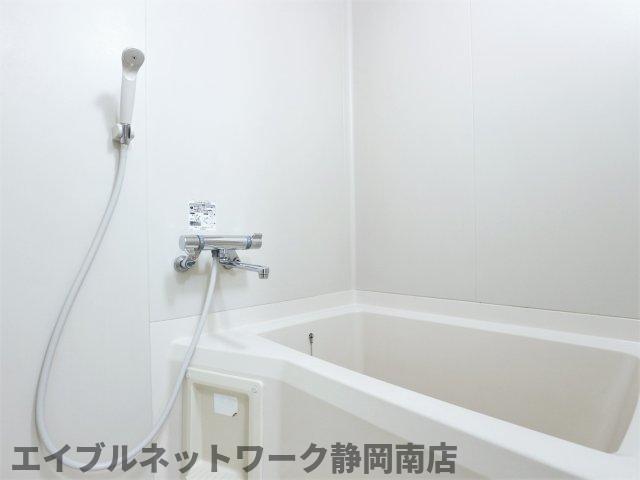 バス・シャワールーム　きれいなお風呂です