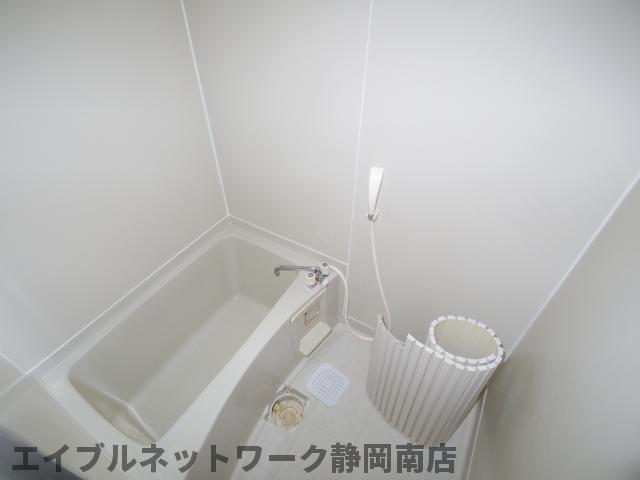 バス・シャワールーム　お風呂です