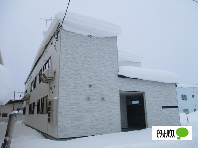 旭川市永山二条のアパートの建物外観