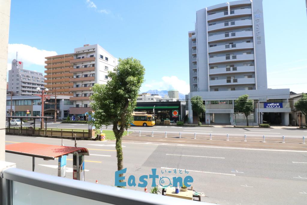 眺望　大通り沿いで陽当たりを阻害する建物がありません♪