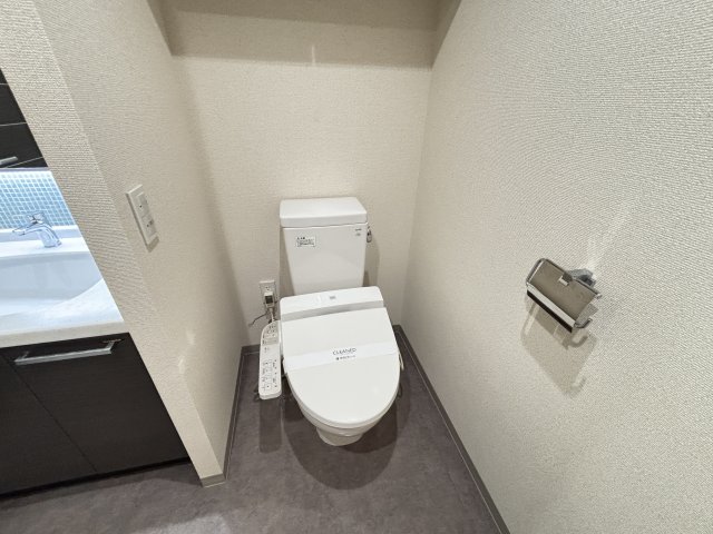 トイレ　温水洗浄便座付きのトイレ★