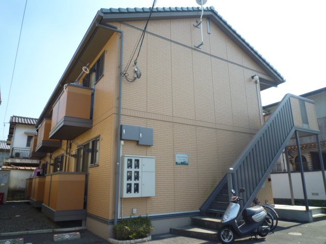 倉敷市羽島のアパートの建物外観