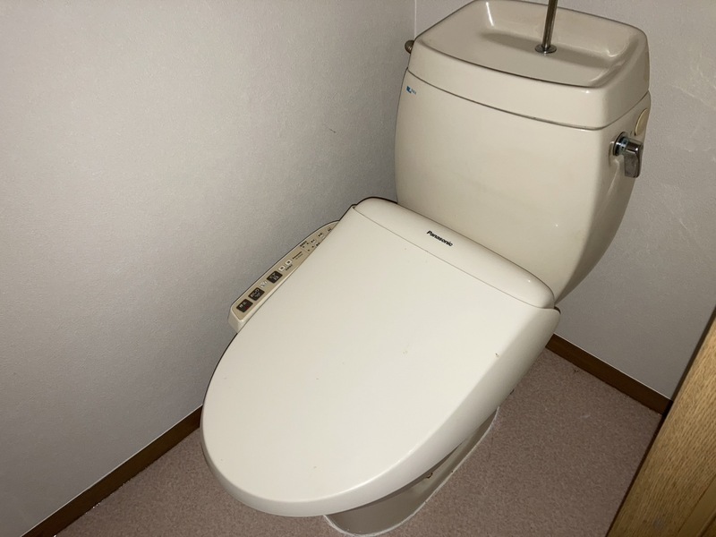 ＪＲ予讃線 観音寺駅 徒歩12分 2階建 築31年のトイレ写真