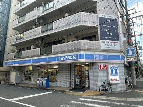 【大阪市西区新町のマンションのコンビニ】