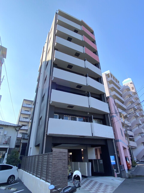 Ｍｏｄｅｎａ甲突の建物外観