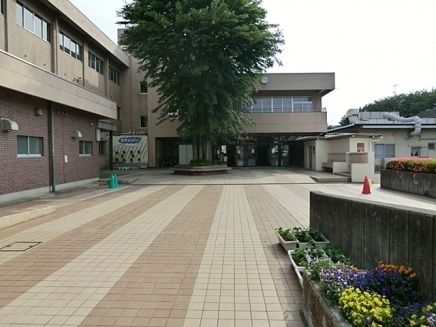 【相模原市中央区陽光台のアパートの小学校】