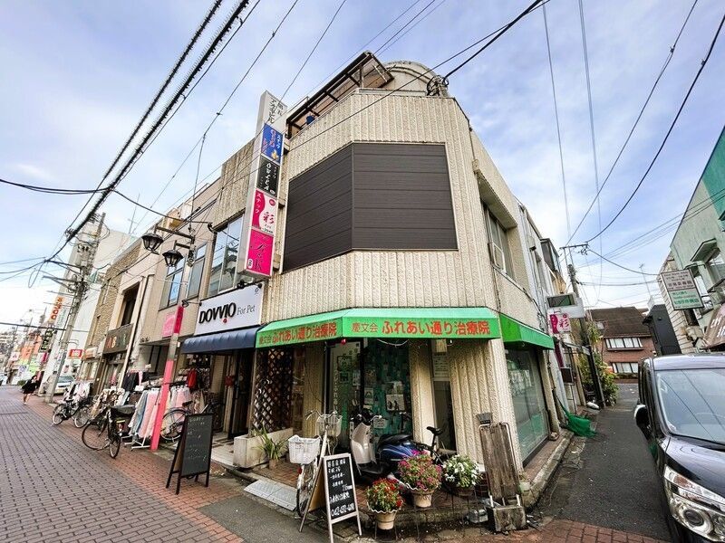 【清瀬市松山のマンションの建物外観】