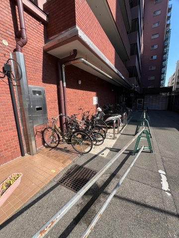 【大阪市阿倍野区松崎町のマンションの駐車場】