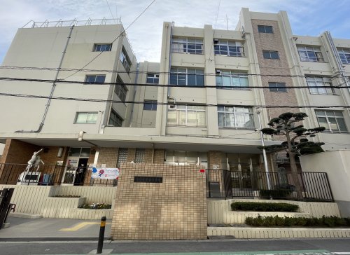 【大阪市阿倍野区松崎町のマンションの小学校】