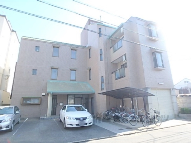 京都市左京区田中古川町のマンションの建物外観