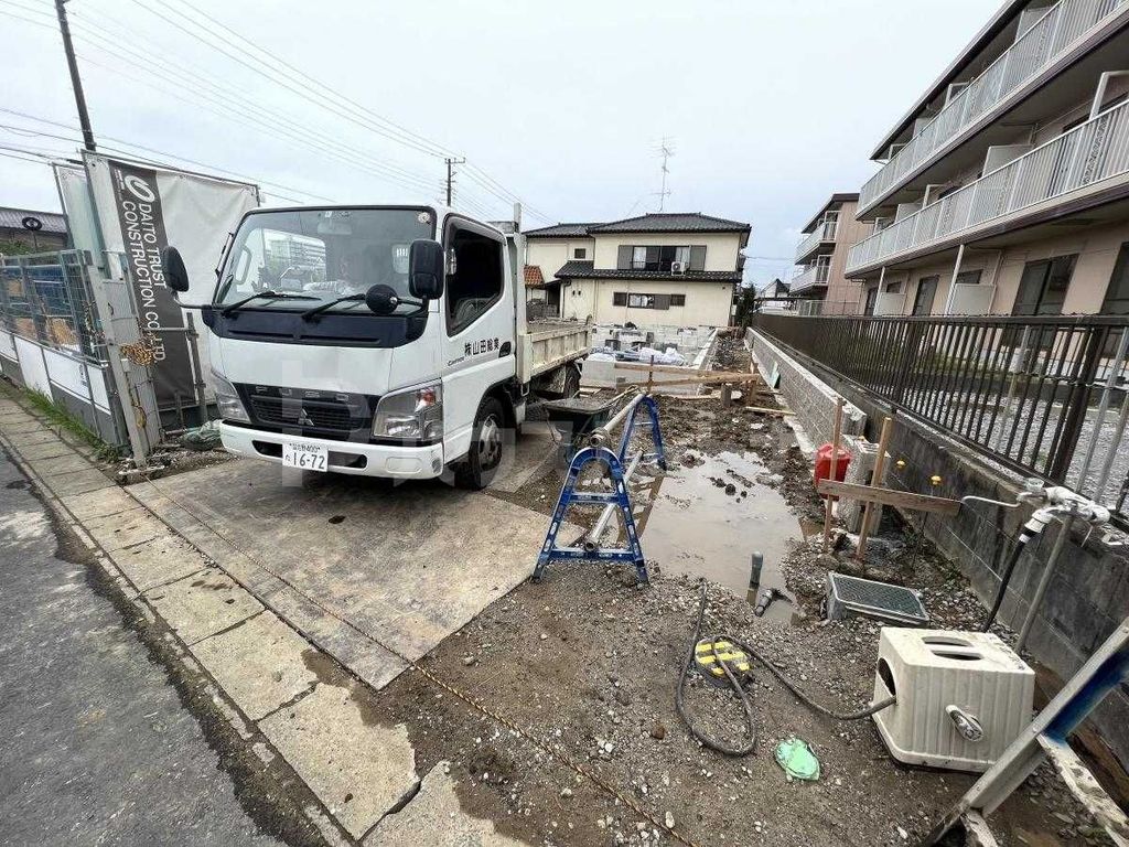 【市川市南大野のアパートの駐車場】