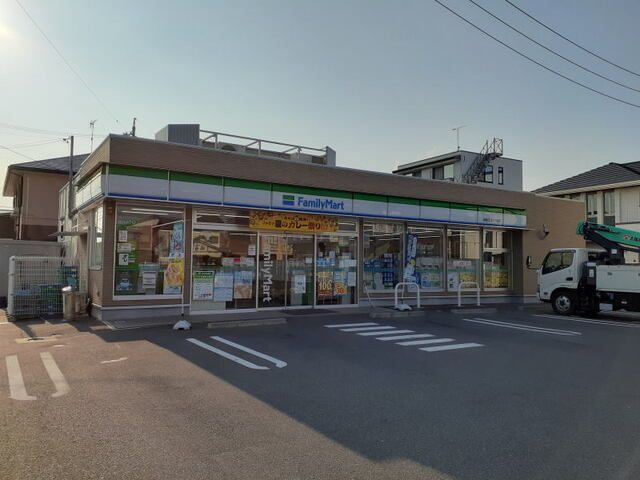 コンビニ　ファミリーマート 岡崎江口（コンビニ）まで300m