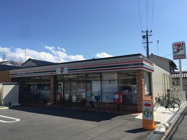 コンビニ　セブンイレブン高石高師浜店（コンビニ）まで379m