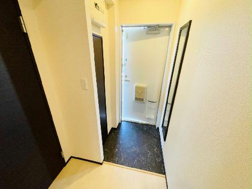 玄関　反転タイプあり