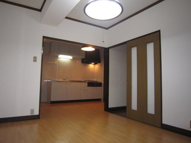 居室・リビング　室内