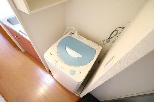 その他　洗濯機完備によりお手軽に引越しが可能！