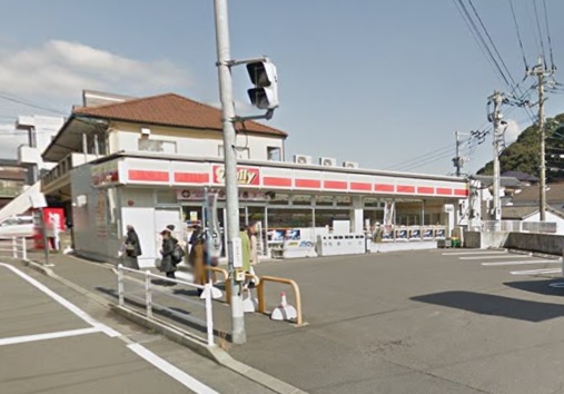 コンビニ　デイリーヤマザキ 長崎横尾1丁目店（コンビニ）まで771m