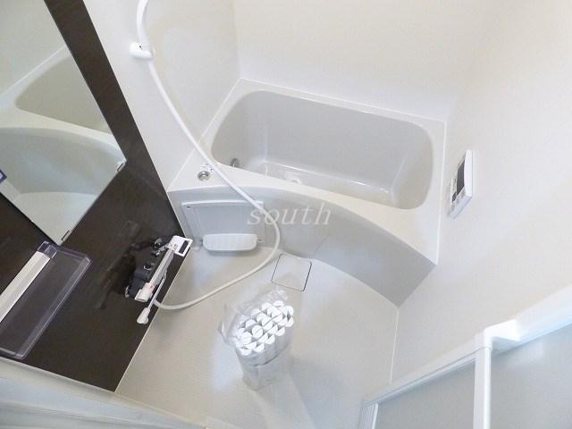 バス・シャワールーム　追い焚き機能付きのお風呂♪